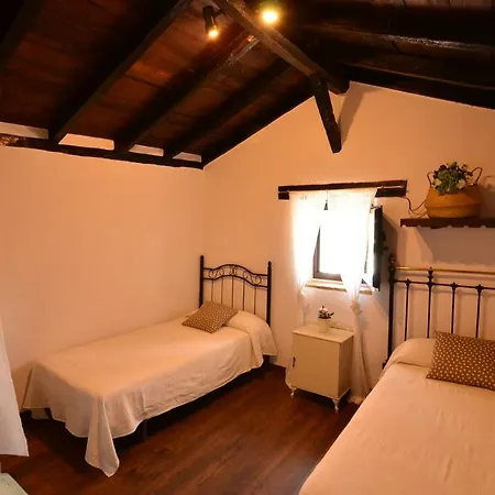 Casa Moraleda * Benalauría
